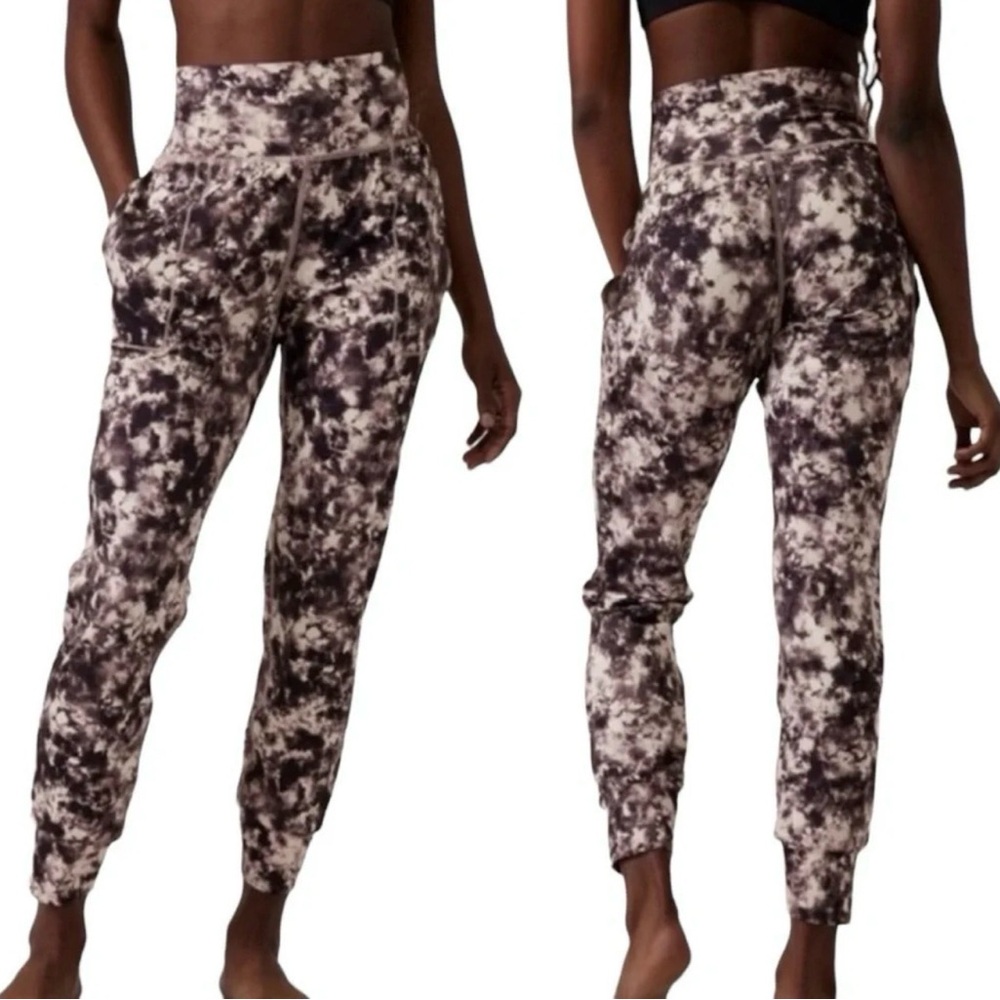 Athleta Salutation Black and Cream Tie-Dye Joggers